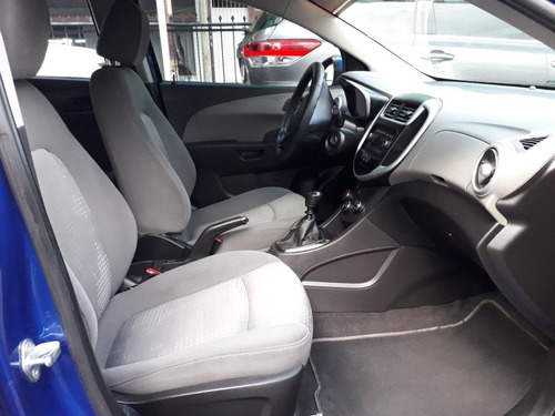 Imagen 14 de 15 de Chevrolet Sonic 1.6 Ls Mt 2017