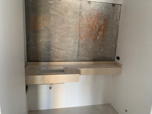 Imagen 7 de 9 de 2 Amb. Suite Toilette A Estrenar -apto Profesional - Mucha Categoria - Vigilancia 24 Hs