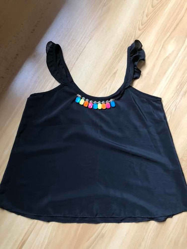 Remera De Gasa - Collar Aplique De Colores - Volados