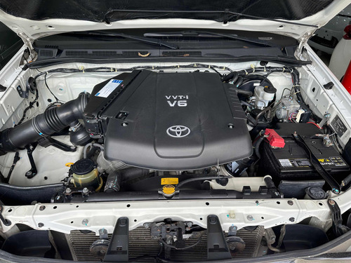 Imagen 4 de 13 de Toyota Fortuner Sr