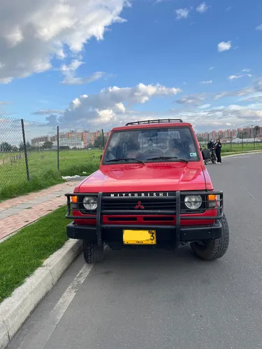 Mitsubishi Montero Modelo 1996 Motor 2600 Color Rojo