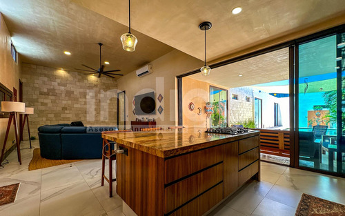 Casa De Una Planta Amueblada En Venta En Mérida En Residencial Mirova, Dzityá