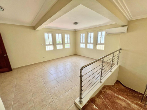 Vendo Casa Con Patio De Oportunidad En Prado Oriental