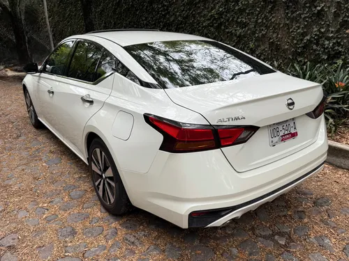 Nissan Altima 2.5 Advance Cvt