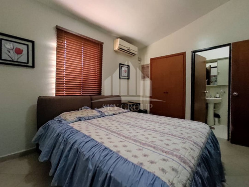 Imagen 7 de 12 de N. Del Carmen Vende Town House En El Rincón (lemth-132)