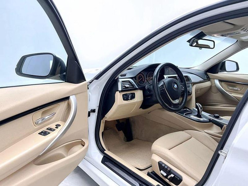 BMW Serie 3 320i 2.0 16v Turbo Active Flex 4p Automatico