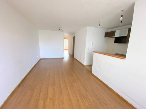 Imagen 3 de 14 de Venta De Apartamento Con 2 Dormitorios En Centro
