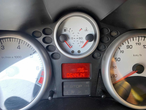 Imagem 13 de 13 de Peugeot 207 Passion 2010 1.4 Xr Sport Flex 4p