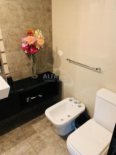Imagen 13 de 28 de Venta De Hermoso Apartamento A Metros Del Mar