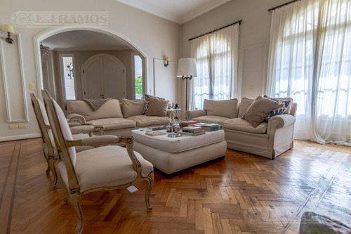 Espléndida Casa En Venta/alquiler En Lomas De San Isidro