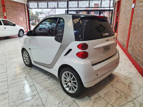 Imagen 2 de 15 de Smart Fortwo 1.0 Passion 84cv 2011