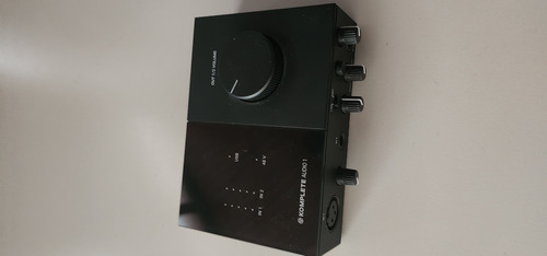 Interfaz De Audio Komplete Audio 1 Native Instruments Negro (Usado)