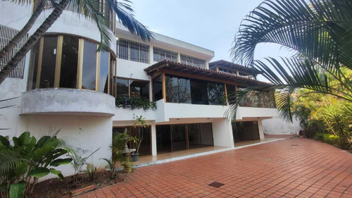 Vendo Casa 978m2 Colinas De Tamanaco 1567