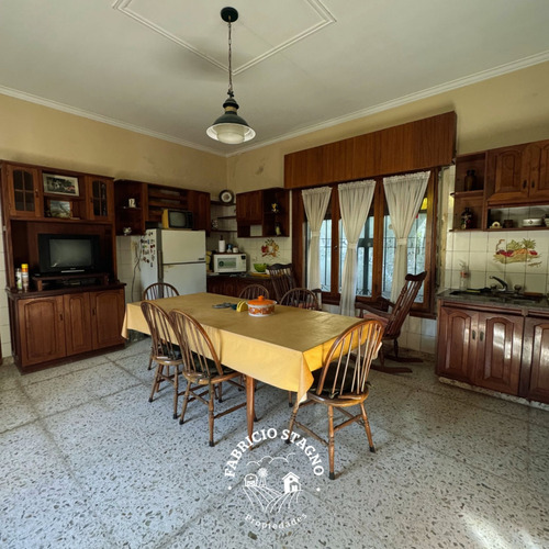 Venta Casa 4 Dormitorios Mercedes Con Cochera
