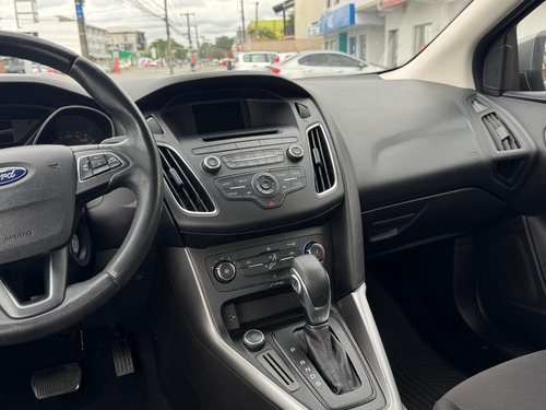 Ford Focus Sedan Fastback SE/SE PLUS 2.0 Flex Aut.
