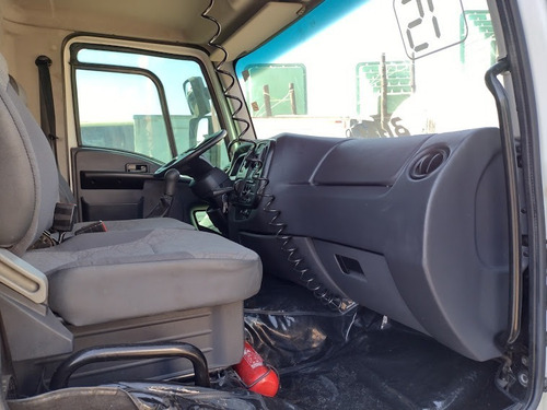 Imagem 12 de 15 de Ford Cargo 1723 Motor Cummins Mais Novo Do Brasil