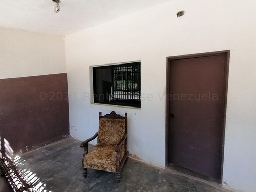 Imagen 19 de 30 de Terreno En Fresca Zona Residencial 4900mt2 Propio. Casa Anexo Con Piscina Y Otras Bomdades En Venta En Cabudare. Jg Lopez Tlf 04145533925 Cod. 22-15071, Lara, Venezuela