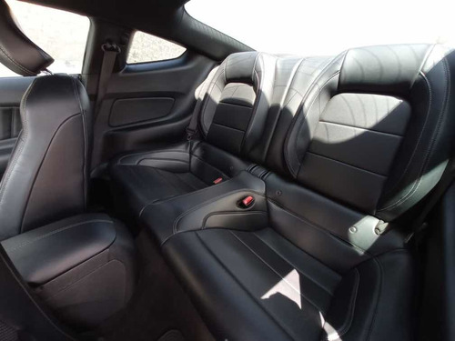 Imagen 9 de 10 de Ford Mustang 2016 2.3 Coupe Mt