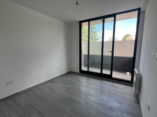 Excelentes Duplex De Tres Dormitorios De Categoría A Estrenar