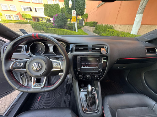 Volkswagen Jetta 2.0 Gli At