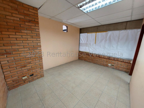 Locales Comercial En Venta En Centro Barquisimeto Lara - %%m-c-t%% Cod. 23 Guion 1 8 8 2 9