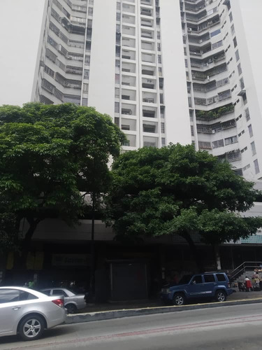 Imagen 1 de 14 de Apartamento En Venta En Av. Fuerzas Armadas Caracas. A37 Es