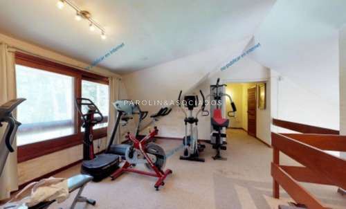 Imagen 18 de 30 de Casa En Venta De 6 Dormitorios En Lugano
