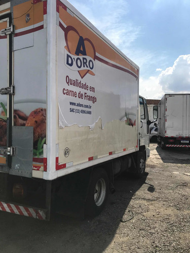 Ford Cargo 815e Baú Refrigerado