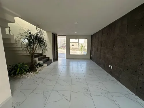 Casa En Venta En Tres Marias Morelia