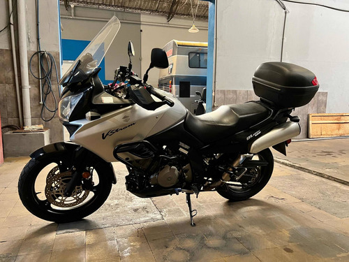 Imagen 1 de 9 de Suzuki Vstrom 1000 Roma Cars