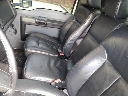 Imagen 6 de 10 de Ford Super Duty F-250