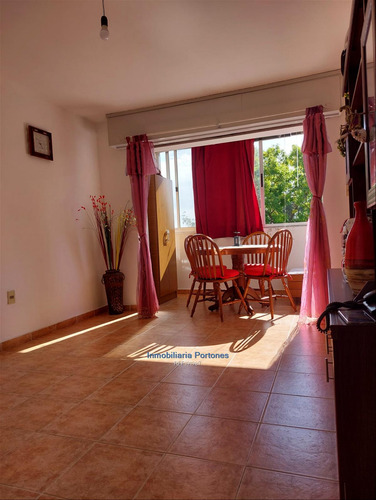 Imagen 2 de 13 de Se Vende Apartamento De Dos Dormitorios En Buceo Cw191987