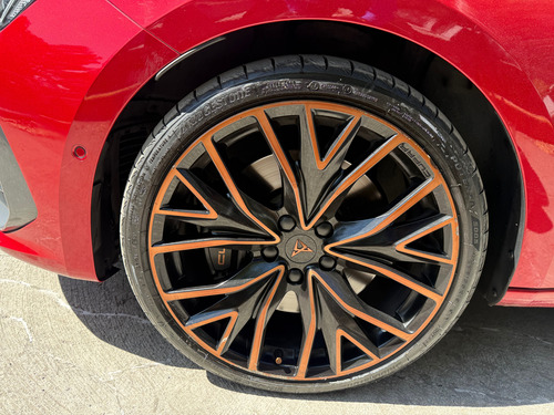 Cupra Leon 300Hp