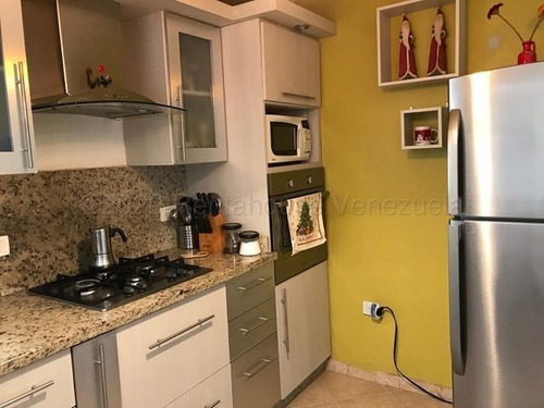 Imagen 16 de 30 de Casa Remodelada Y Conservada En Venta En La Rosaleda Este De Barquisimeto Lara, Numero De Contacto Directo: (0-4-2-4-5--9-3-7-5-4-2-)/ Numero Código De Referencia Rent-a-house: 22-7965