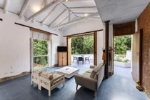 Comprar Hermosa Casa En Barichara  Tradición Y Naturaleza  Se Vende Casa De 135 M² En Tapia, Madera Y Concreto, Luminosa Y Ventilada, Rodeada De Naturaleza. Ubicada A Solo Cuatro Cuadras Del Parque Principal