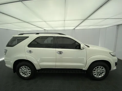 Toyota Fortuner 2.7 AT 4X4
