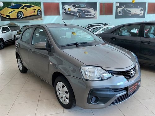 Imagem 3 de 15 de Toyota Etios 1.3 X 2018