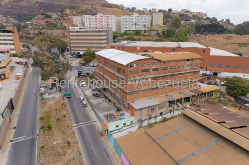 Atención Inversionistas, En La Yaguara Se Vende Excelente Edificio Tipo Galpón Industrial -af