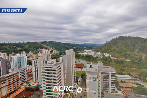 Imagem 25 de 30 de Acrc Imóveis - Apartamento No Bairro Ponta Aguda, Com Ampla Área Privativa E 04 Vagas De Garagem - Ap02365 - 33733930