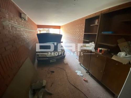 Imagen 2 de 12 de Casa 4 Ambientes - Eizaguirre 300