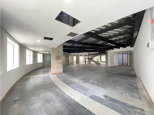 728m2 Local En Arriendo En El Poblado