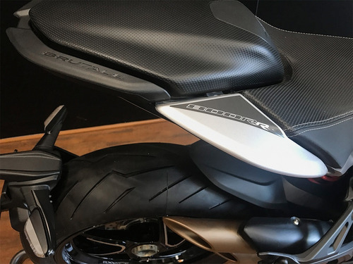 Imagen 3 de 13 de Mv Agusta Brutale 800 Rr Scs - 140cv - Entrega Inmediata