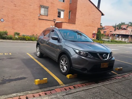 Nissan Qashqai .