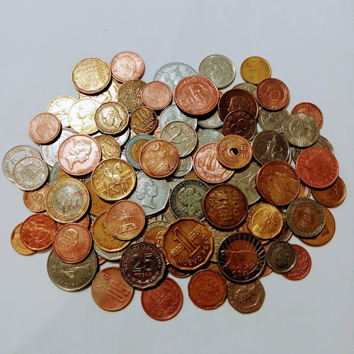 Lote 102 Moedas Estrangeiras Antigas