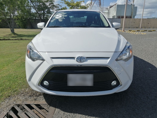 Imagen 2 de 9 de Toyota Yaris R Xle 2018