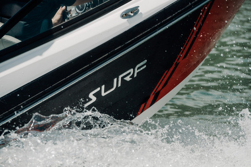 Lancha Ventura 220 Surf 2025 Wake Masterboat Malibu