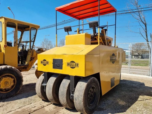Imagen 1 de 9 de Compactador Neumático Muller A Convertidor 100hp Bremotors