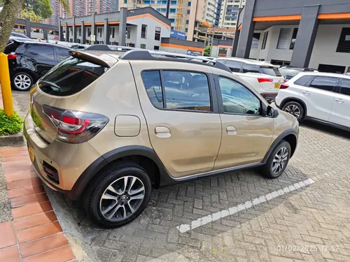 Renault Stepway 1.6 Intense Automática