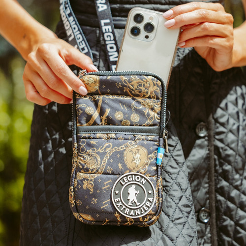 Imagen 4 de 7 de Funda Porta Celular Acapulco Negro