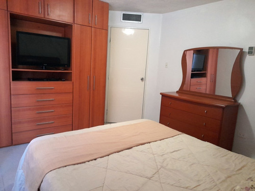 Imagen 12 de 18 de Alquiler De Apartamento En El C.r Guaica Mar I En Lechería Edo. Anzoátegui.